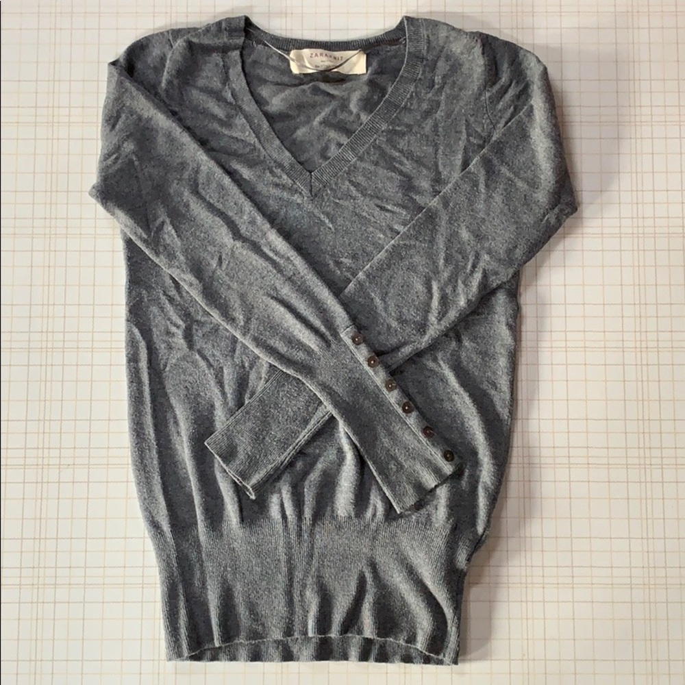 Zara Knit v-neck Long Sleeve sweater Sz S